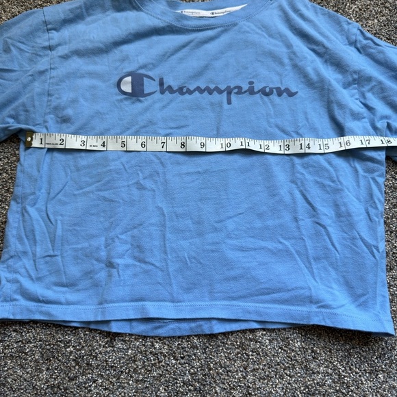 Champion Women's Cropped T-Shirt Gradient Logo Short Sleeve Blue Size S - Picture 4 of 6